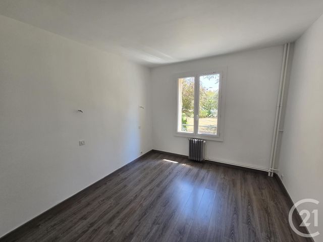 Appartement F4 &agrave; louer - 4 pi&egrave;ces - 67,59 m2 - Rodez - 12 - MIDI-PYRENEES