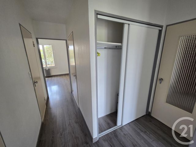 Appartement F4 &agrave; louer - 4 pi&egrave;ces - 67,59 m2 - Rodez - 12 - MIDI-PYRENEES