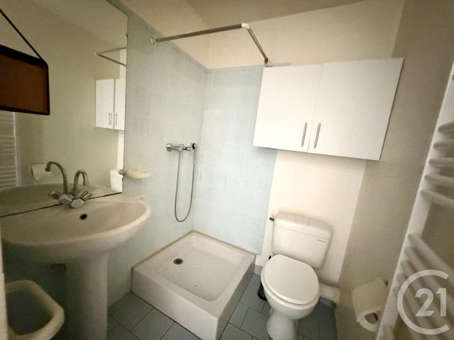 Appartement Studio &agrave; louer - 1 pi&egrave;ce - 18 m2 - Rodez - 12 - MIDI-PYRENEES