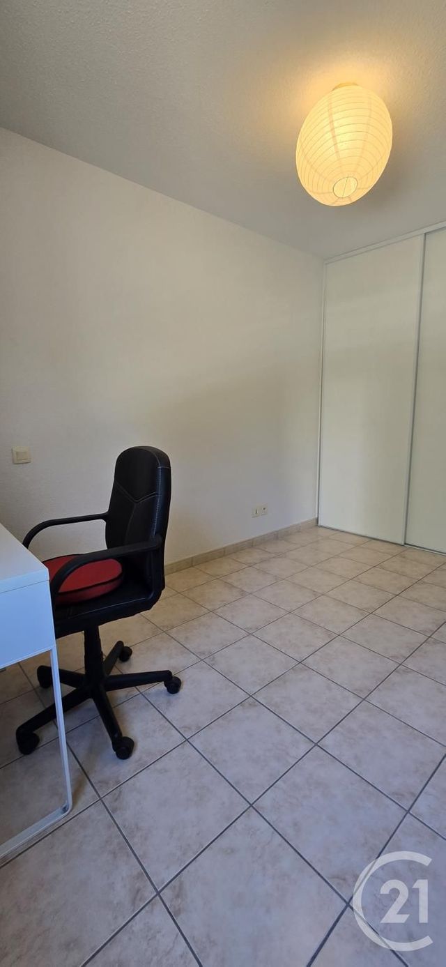 Appartement F3 &agrave; louer - 3 pi&egrave;ces - 67 m2 - Rodez - 12 - MIDI-PYRENEES