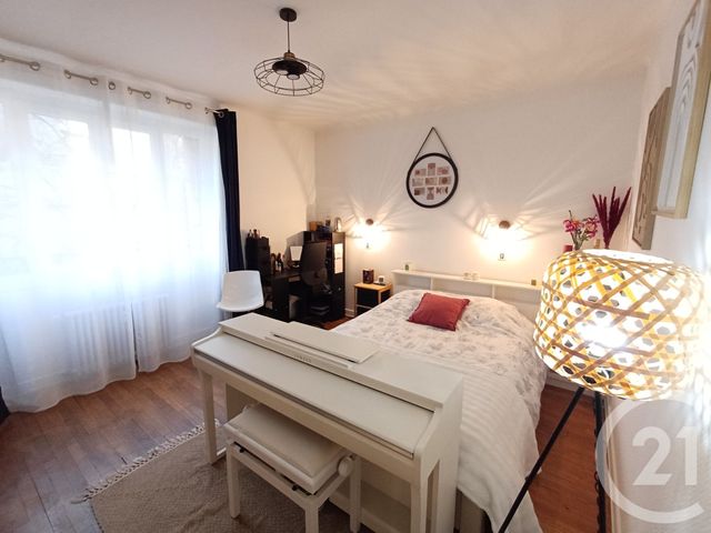 Appartement T3 &agrave; louer - 3 pi&egrave;ces - 71,08 m2 - Rodez - 12 - MIDI-PYRENEES