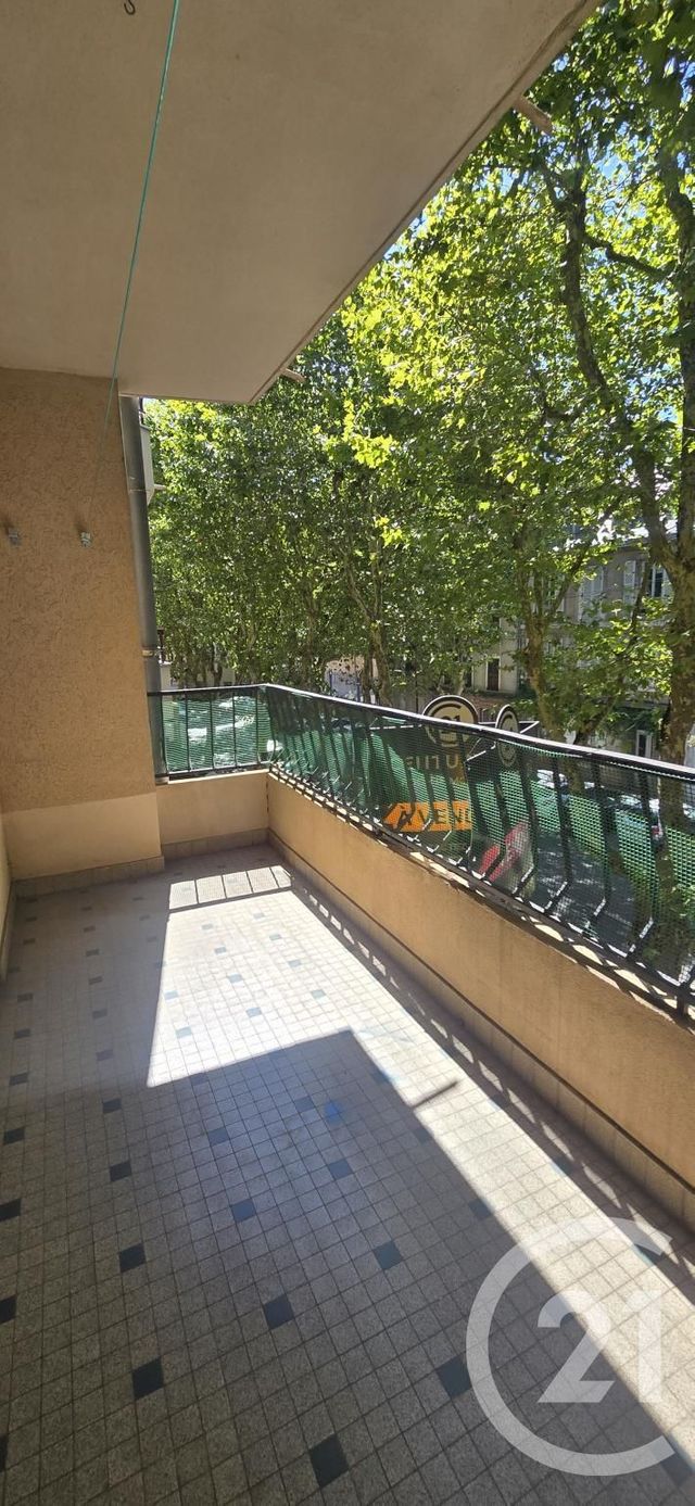 Appartement T3 &agrave; louer - 3 pi&egrave;ces - 71,08 m2 - Rodez - 12 - MIDI-PYRENEES