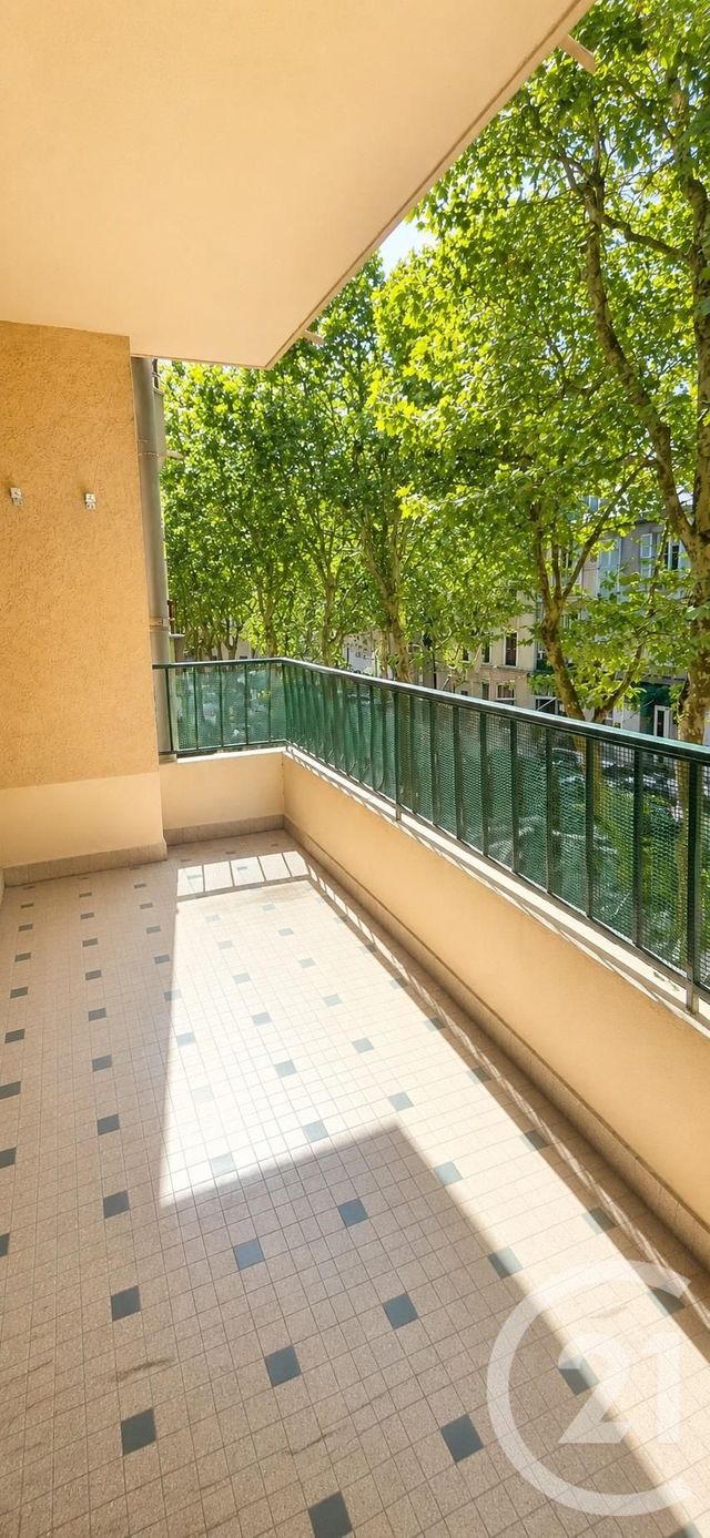 Appartement T3 &agrave; louer - 3 pi&egrave;ces - 71,08 m2 - Rodez - 12 - MIDI-PYRENEES