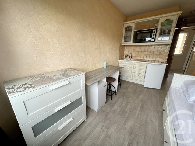 Appartement T1 &agrave; louer - 1 pi&egrave;ce - 13,40 m2 - Rodez - 12 - MIDI-PYRENEES