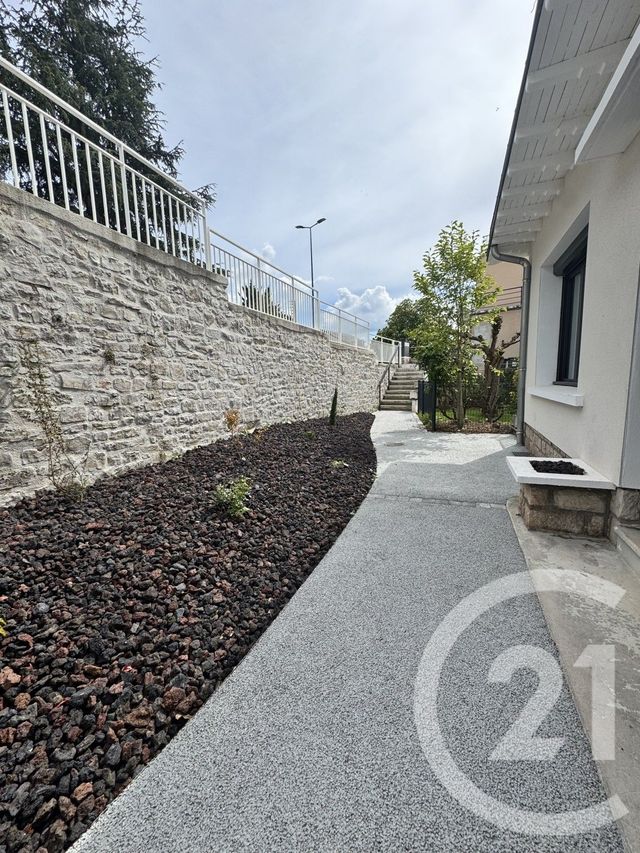 Appartement T4 &agrave; louer - 4 pi&egrave;ces - 97,69 m2 - Rodez - 12 - MIDI-PYRENEES