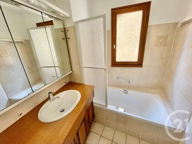 Appartement T2 &agrave; louer - 2 pi&egrave;ces - 47,12 m2 - Rodez - 12 - MIDI-PYRENEES