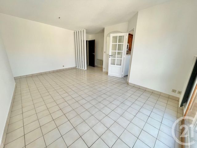 Appartement T2 &agrave; louer - 2 pi&egrave;ces - 47,12 m2 - Rodez - 12 - MIDI-PYRENEES