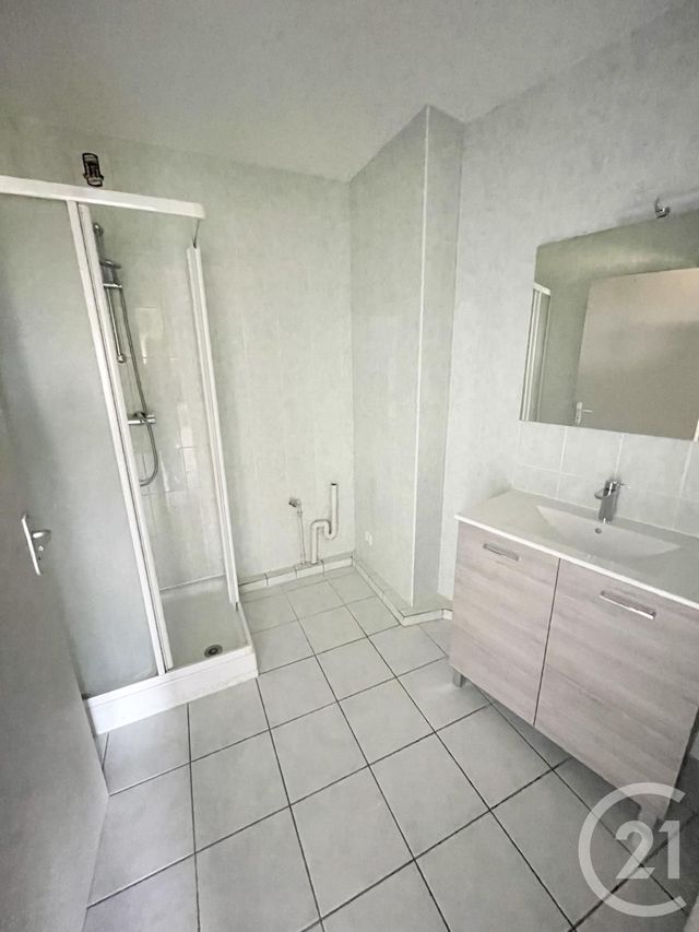 Appartement F2 &agrave; louer - 2 pi&egrave;ces - 51,60 m2 - Rodez - 12 - MIDI-PYRENEES