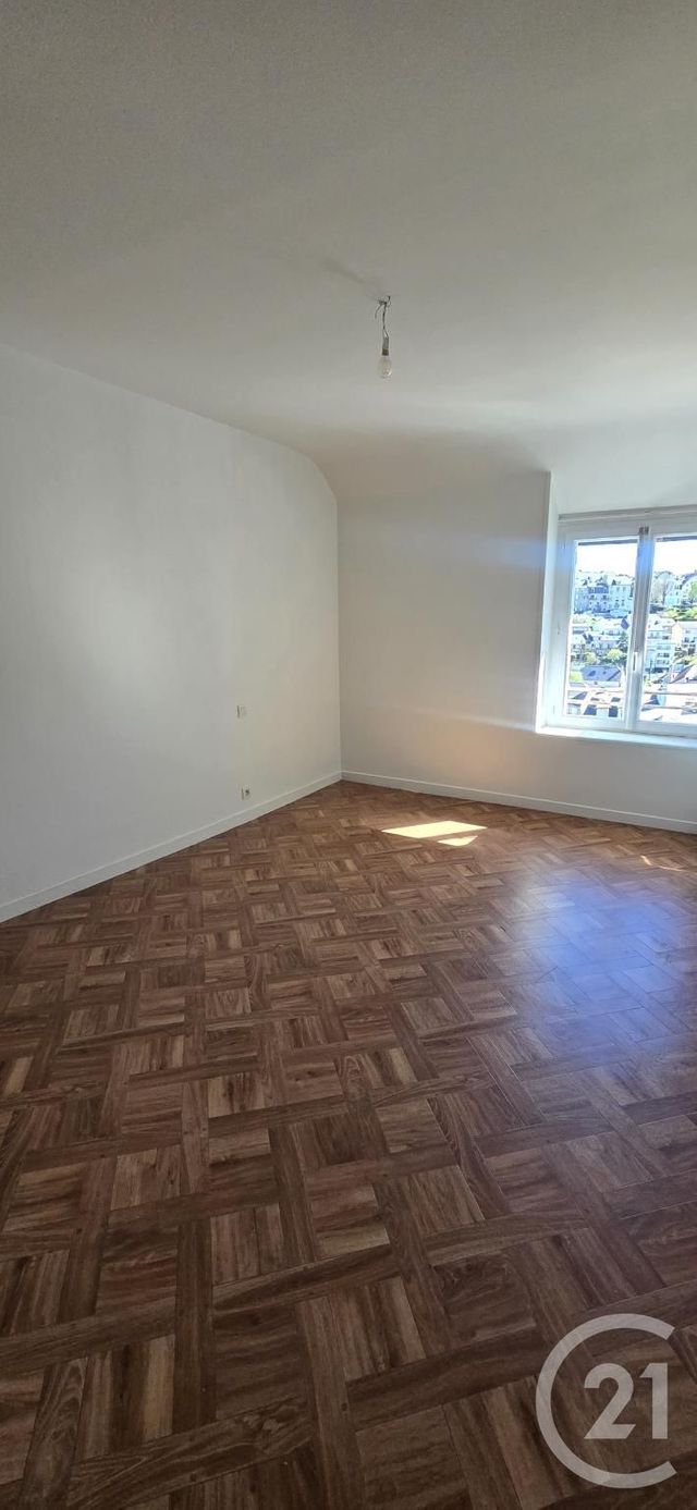 Appartement &agrave; louer - 3 pi&egrave;ces - 69,59 m2 - Rodez - 12 - MIDI-PYRENEES