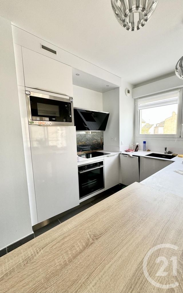 Appartement T3 &agrave; louer - 3 pi&egrave;ces - 61,73 m2 - Rodez - 12 - MIDI-PYRENEES