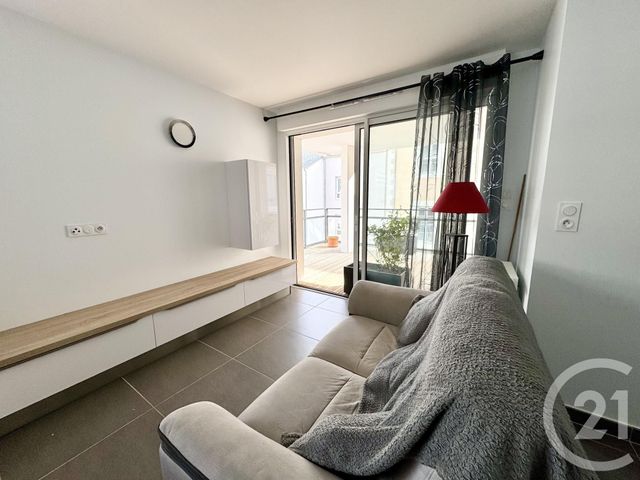 Appartement T3 &agrave; louer - 3 pi&egrave;ces - 61,73 m2 - Rodez - 12 - MIDI-PYRENEES