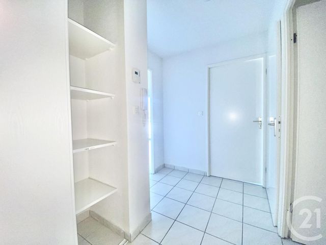 Appartement F2 &agrave; louer - 2 pi&egrave;ces - 44,36 m2 - Rodez - 12 - MIDI-PYRENEES