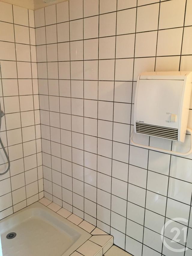 Appartement F2 &agrave; louer - 2 pi&egrave;ces - 37,94 m2 - Bozouls - 12 - MIDI-PYRENEES