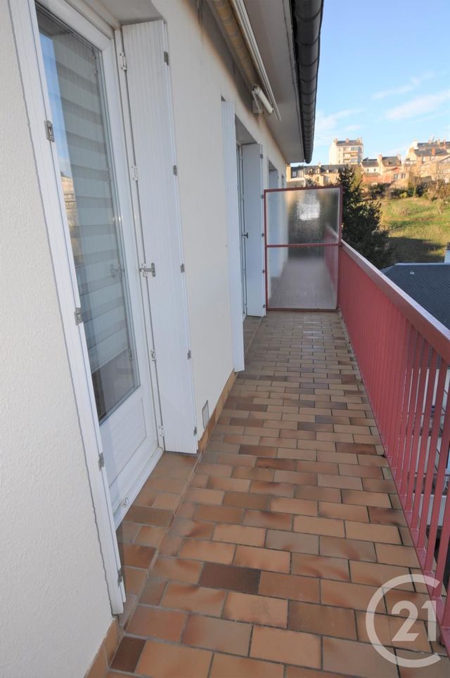Appartement &agrave; louer - 3 pi&egrave;ces - 63,20 m2 - Rodez - 12 - MIDI-PYRENEES