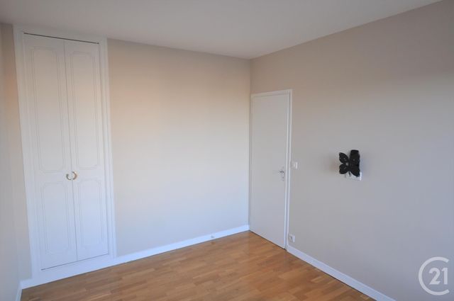 Appartement &agrave; louer - 3 pi&egrave;ces - 63,20 m2 - Rodez - 12 - MIDI-PYRENEES