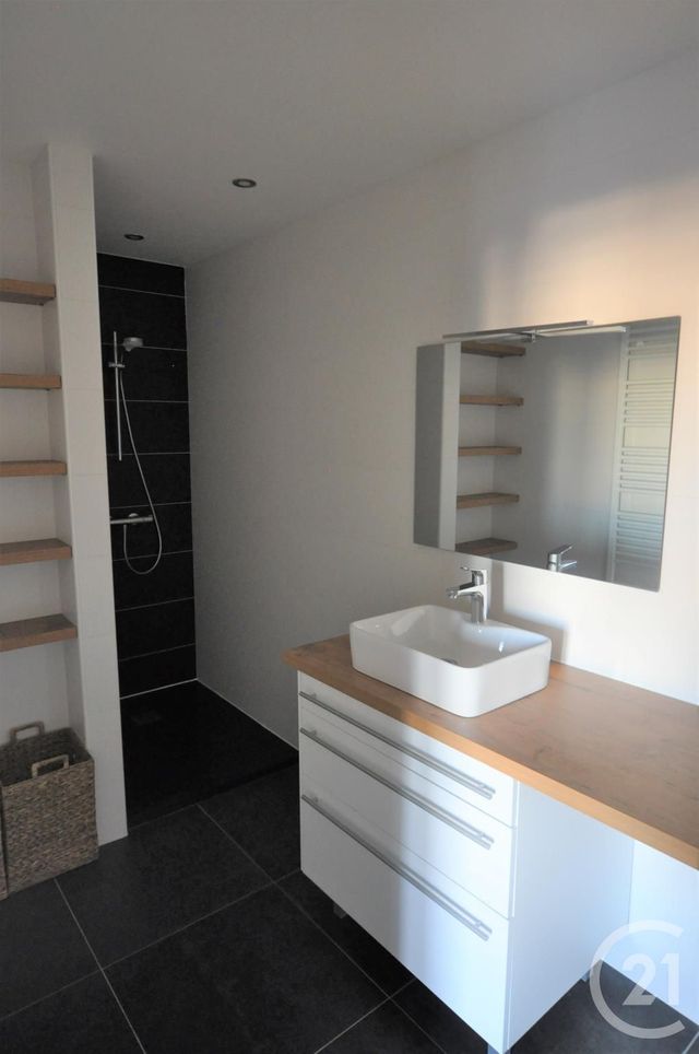 Appartement &agrave; louer - 3 pi&egrave;ces - 63,20 m2 - Rodez - 12 - MIDI-PYRENEES
