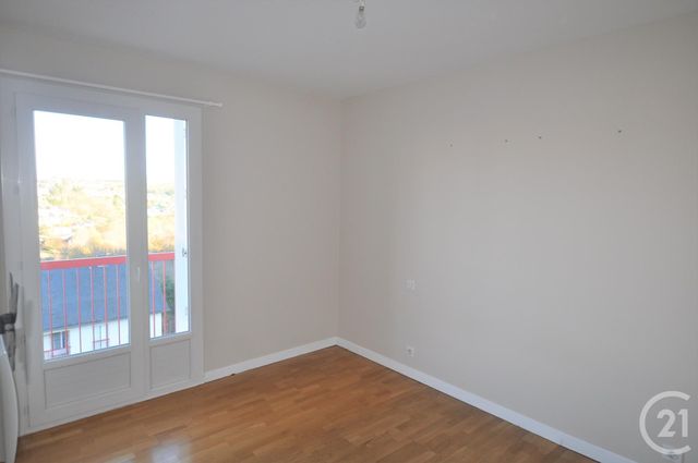 Appartement &agrave; louer - 3 pi&egrave;ces - 63,20 m2 - Rodez - 12 - MIDI-PYRENEES