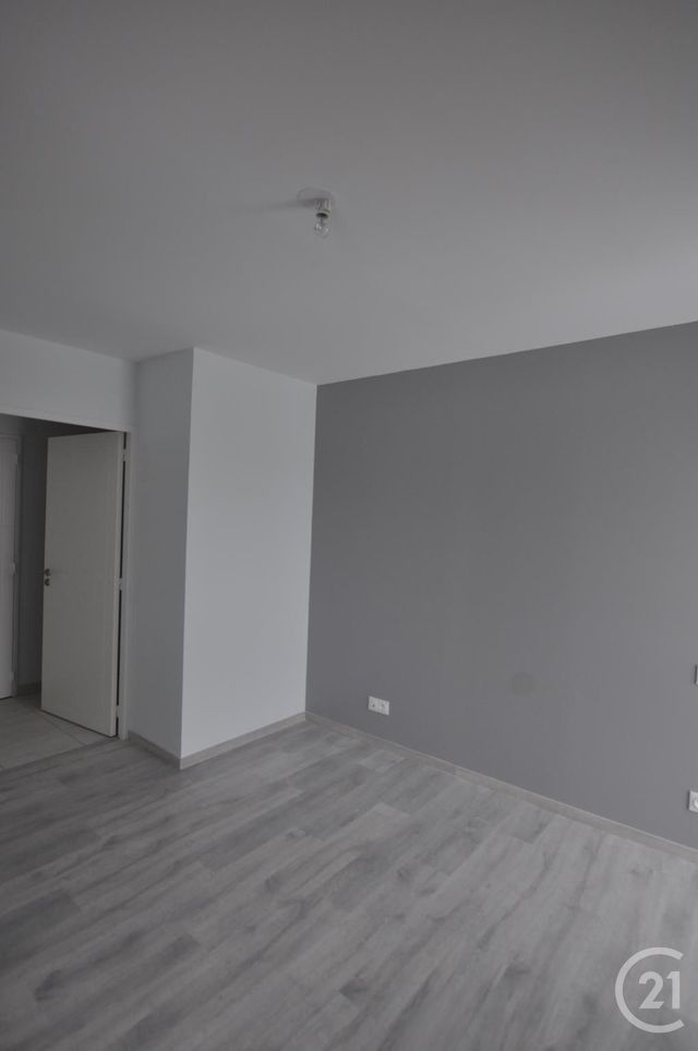 Appartement F3 &agrave; louer - 3 pi&egrave;ces - 69,72 m2 - Rodez - 12 - MIDI-PYRENEES
