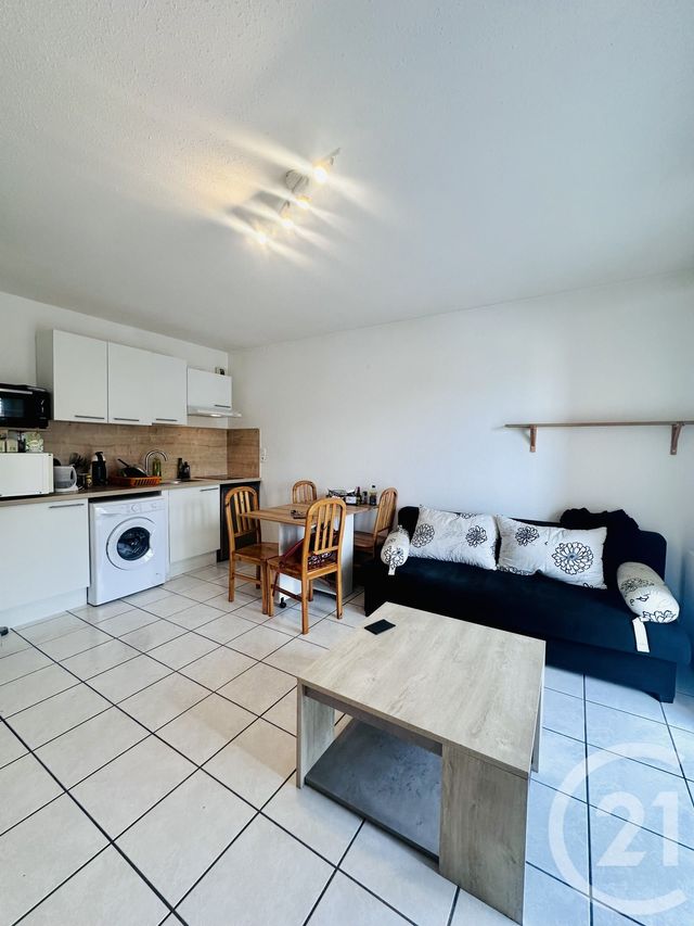 Appartement F1 bis &agrave; vendre - 2 pi&egrave;ces - 36,66 m2 - Rodez - 12 - MIDI-PYRENEES