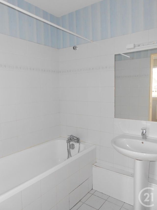 Appartement F2 &agrave; louer - 2 pi&egrave;ces - 42,75 m2 - Rodez - 12 - MIDI-PYRENEES