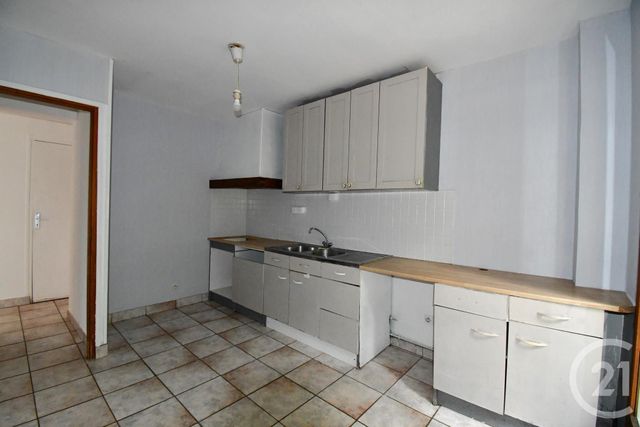 Appartement F3 à vendre - 3 pièces - 66,87 m2 - Villiers Sur Morin - 77 - ILE-DE-FRANCE