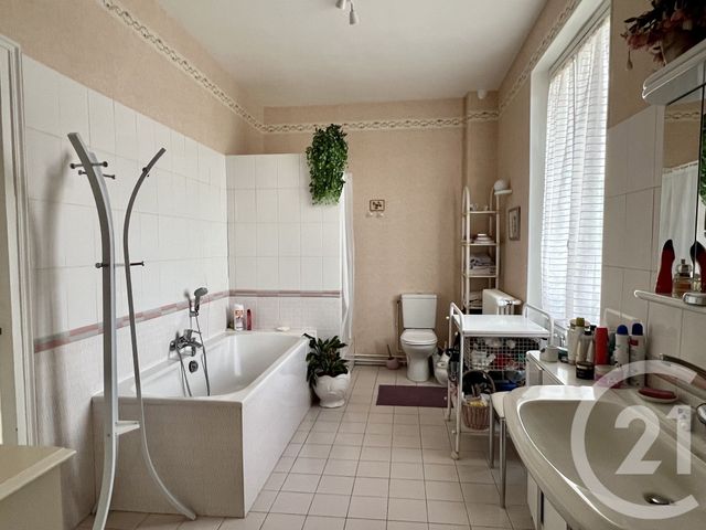 Maison à vendre - 9 pièces - 260 m2 - Coulommiers - 77 - ILE-DE-FRANCE