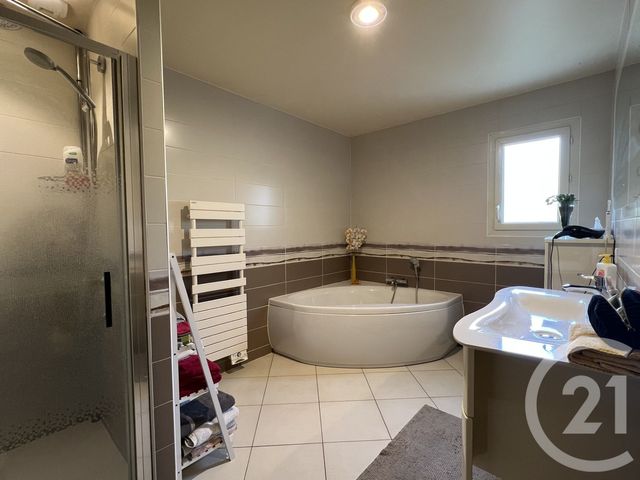 Maison à vendre - 4 pièces - 123,28 m2 - Amillis - 77 - ILE-DE-FRANCE