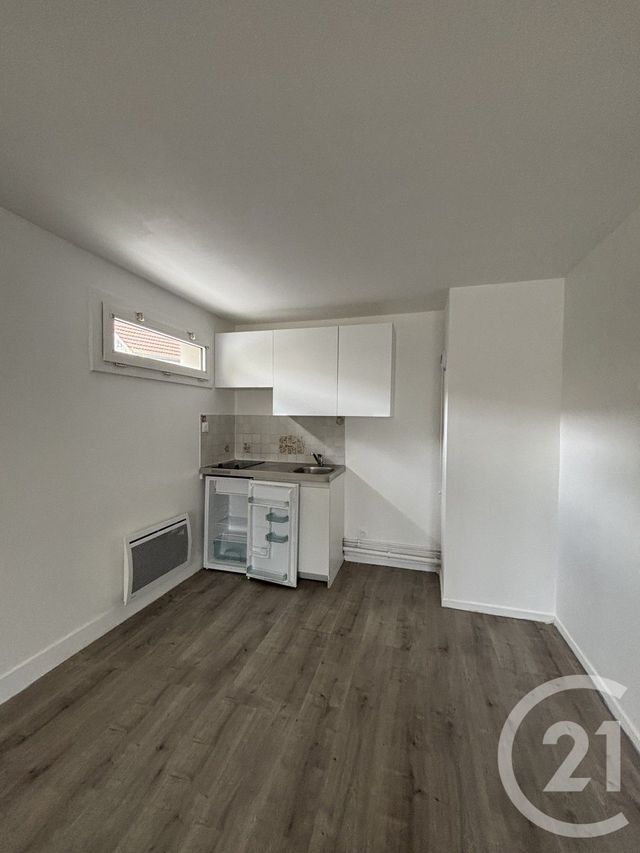 Appartement F1 &agrave; louer - 1 pi&egrave;ce - 30,40 m2 - Bouleurs - 77 - ILE-DE-FRANCE