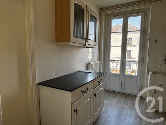 Appartement F3 &agrave; louer - 3 pi&egrave;ces - 70,13 m2 - Coulommiers - 77 - ILE-DE-FRANCE