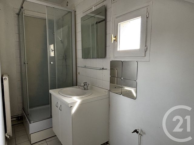 Appartement F3 &agrave; louer - 3 pi&egrave;ces - 70,13 m2 - Coulommiers - 77 - ILE-DE-FRANCE