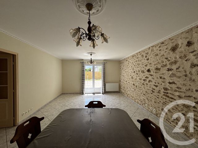 Maison &agrave; louer - 4 pi&egrave;ces - 105,10 m2 - Faremoutiers - 77 - ILE-DE-FRANCE