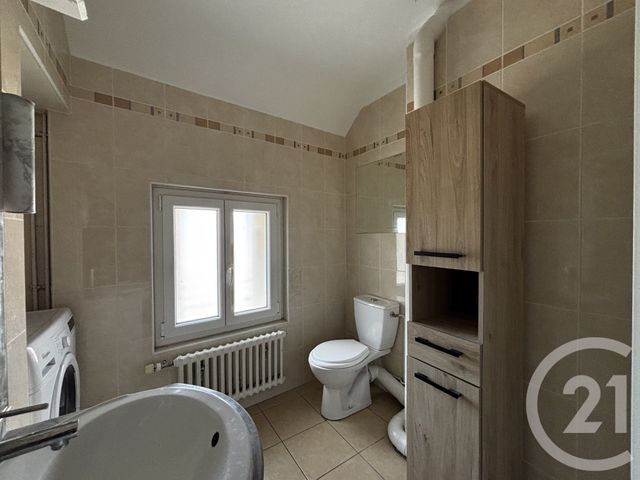 Appartement F4 &agrave; louer - 4 pi&egrave;ces - 65,12 m2 - Crecy La Chapelle - 77 - ILE-DE-FRANCE
