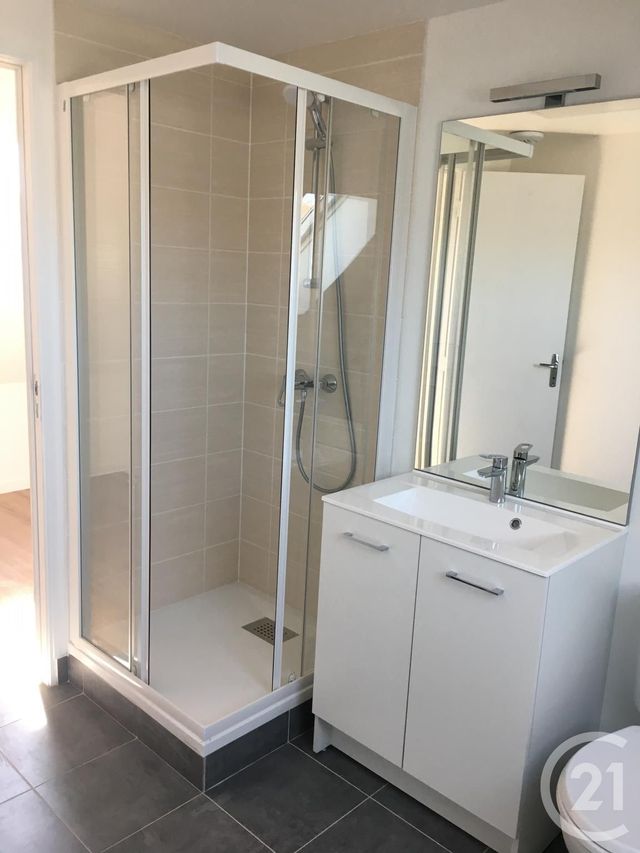 Appartement Studio &agrave; louer - 1 pi&egrave;ce - 23,22 m2 - Pommeuse - 77 - ILE-DE-FRANCE