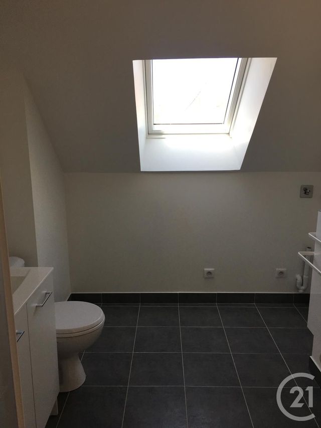 Appartement Studio &agrave; louer - 1 pi&egrave;ce - 23,22 m2 - Pommeuse - 77 - ILE-DE-FRANCE