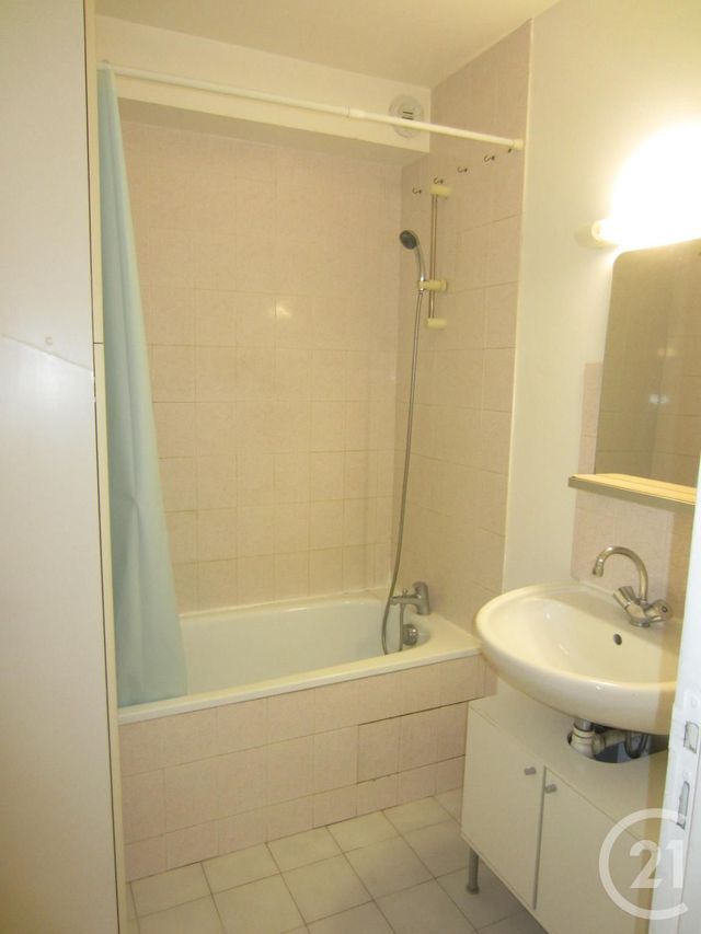 Appartement Studio à louer - 1 pièce - 31,70 m2 - Etrechy - 91 - ILE-DE-FRANCE