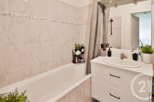 Appartement F2 à vendre - 2 pièces - 42,51 m2 - Etampes - 91 - ILE-DE-FRANCE