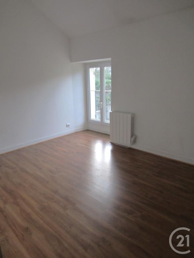 Maison &agrave; louer - 4 pi&egrave;ces - 75 m2 - Auvers St Georges - 91 - ILE-DE-FRANCE