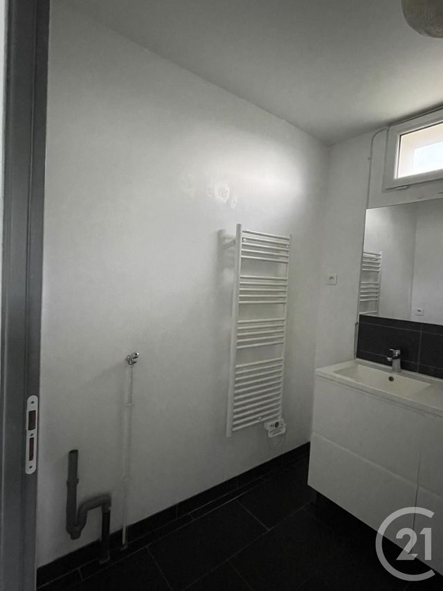 Maison &agrave; louer - 4 pi&egrave;ces - 65,58 m2 - Chamarande - 91 - ILE-DE-FRANCE