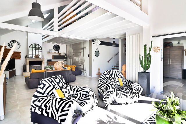 Maison &agrave; vendre - 7 pi&egrave;ces - 250 m2 - Etrechy - 91 - ILE-DE-FRANCE