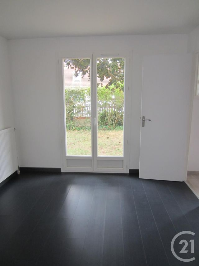 Maison &agrave; louer - 5 pi&egrave;ces - 105,31 m2 - Etrechy - 91 - ILE-DE-FRANCE