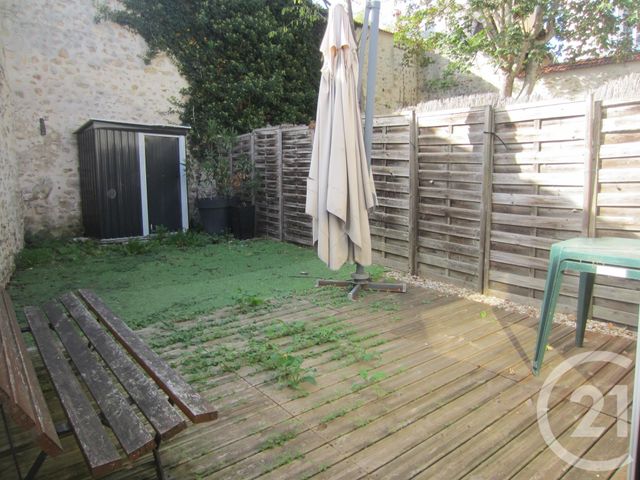 Appartement F2 &agrave; louer - 2 pi&egrave;ces - 50,25 m2 - Chamarande - 91 - ILE-DE-FRANCE