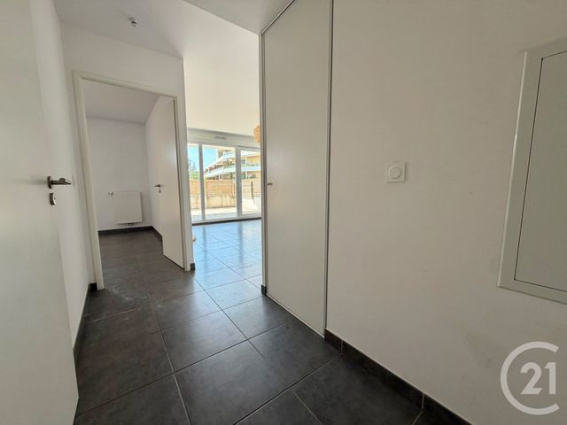 Appartement T2 &agrave; louer - 2 pi&egrave;ces - 45 m2 - Castelnau Le Lez - 34 - LANGUEDOC-ROUSSILLON