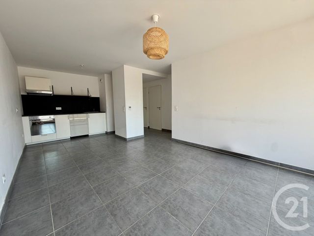 Appartement T2 &agrave; louer - 2 pi&egrave;ces - 45 m2 - Castelnau Le Lez - 34 - LANGUEDOC-ROUSSILLON