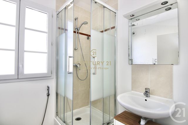 Appartement F4 &agrave; louer - 4 pi&egrave;ces - 94,41 m2 - Serris - 77 - ILE-DE-FRANCE