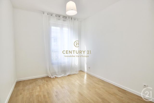 Appartement F4 &agrave; louer - 4 pi&egrave;ces - 94,41 m2 - Serris - 77 - ILE-DE-FRANCE