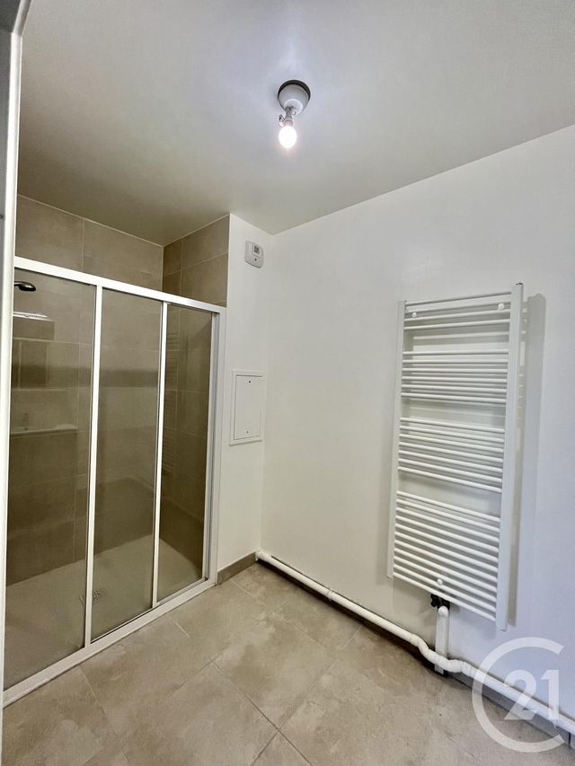 Appartement F3 à vendre - 3 pièces - 62 m2 - Serris - 77 - ILE-DE-FRANCE