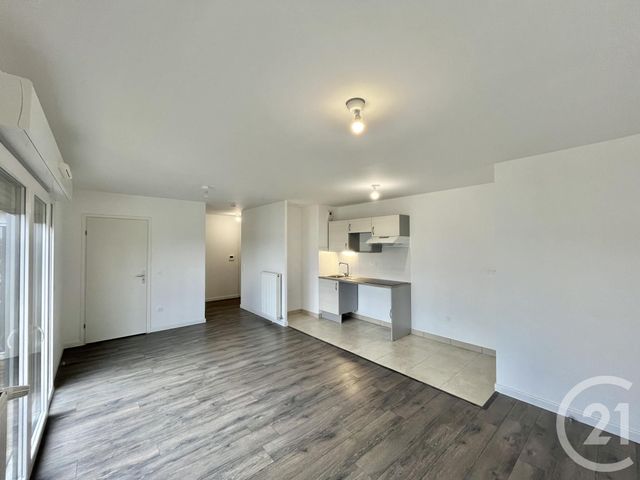 Appartement F3 à vendre - 3 pièces - 62 m2 - Serris - 77 - ILE-DE-FRANCE