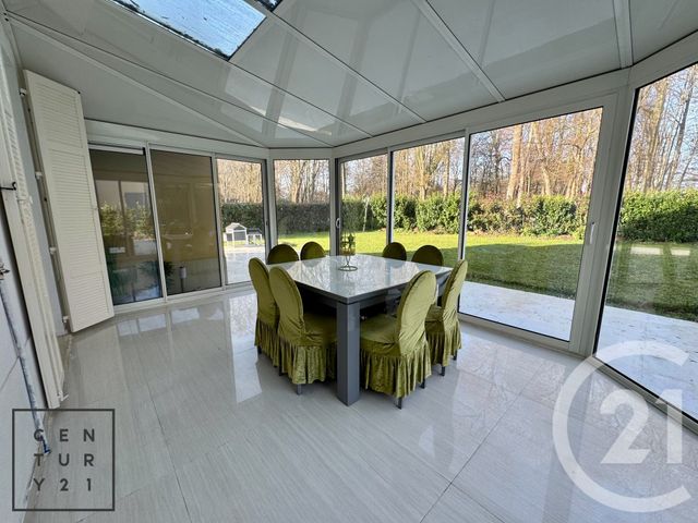 Maison à louer - 6 pièces - 227,10 m2 - Bailly Romainvilliers - 77 - ILE-DE-FRANCE