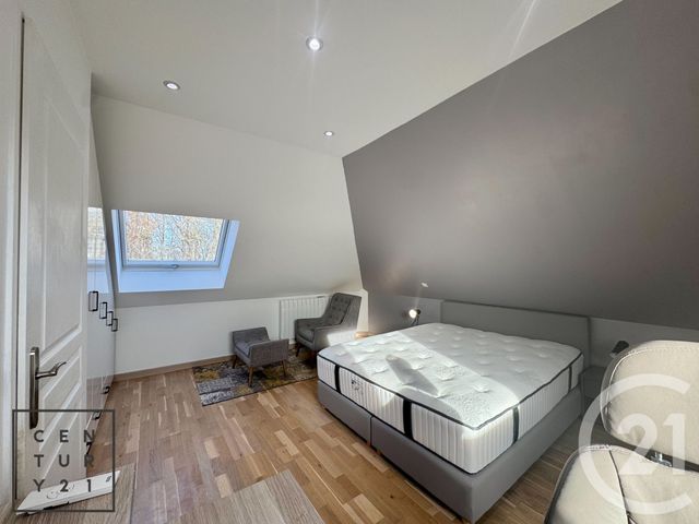 Maison à louer - 6 pièces - 227,10 m2 - Bailly Romainvilliers - 77 - ILE-DE-FRANCE