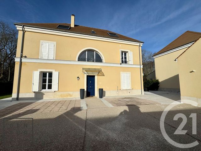Maison à louer - 6 pièces - 227,10 m2 - Bailly Romainvilliers - 77 - ILE-DE-FRANCE